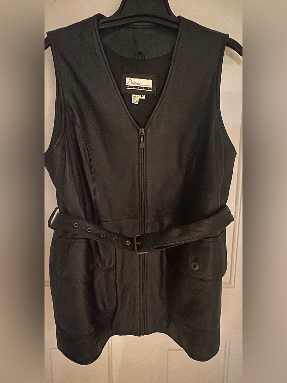 Diana Marco Black Leather Zip-Front Vest with Belt